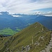 Blick in Richtung Garmisch-Partenkirchen; links die Zugspitze.