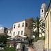 Altstadt von Cervo mit der Einkehrstation nach der Wanderung. Gummibäume und Palmen zeugen von dem milden Klima