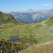 Abstiegsweg Richtung Skitunnel, die Lechtaler Alpen im Hintergrund