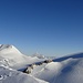 erst jedoch geniessen wir das exzellente Panorama, welches vom Mont Blanc (ganz links im Hintergrund) bis zur Parrotspitze reicht