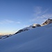 der Mont Blanc, so hoch er sich erhebt, ist bereits vom Sonnenlicht erhellt; ebenso der Liskammm