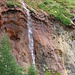 farbiger Wasserfall im Wildlahnertal