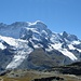 das Riffelhorn erhebt sich vor Dufourspitze, Liskamm, Breit- und Matterhorn (v.l.)