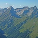 Zoom: Vorderseespitze, Feuerspitze, Wetterspitze; links hinten das Verwall.