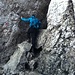 Nach der ersten Schlucht quert man nach rechts durch eine schmale Spalte in die zweite
