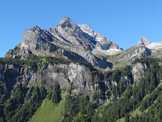Ortstock 2717m Tourenberichte und Fotos