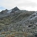 Blick zum Schrottenkopf kurz vor der Fluhspitze, links die Schaftällispitz (2817m)
