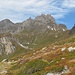 Bis zum Flatscher Joch geht man etwa eine Stunde ab Grubberghütte; links ansatzweise die Flatschspitze.