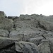 Die Gipfelwand des Ostgipfels- der Umkehrpunkt ist mit einem Schneeklumpen markiert