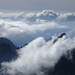 Auch im westlichen Alpstein kämpfen einige Gipfel mit dem Nebel. Markant stechen die Scherenspitzen hervor
