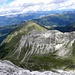 Es gibt auch eine neuer und schwieriger(D) Klettersteig zum nordwand des Grosse Kinigat,links in diesem Bild, mit Likofelwand gegenüber.