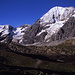 Heute haben wir vor, auf die Suldenspitze (3376m) - ganz links im Bild - zu steigen. Zuvor wird der Gletscher unterhalb der Königspitze gequert.