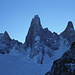 Die Gipfel Aguja de la 'S' (2335m), Aguja Saint Exupéry (2558m) und Aguja Rafael Juárez (2482m).