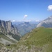 Verfallene Alpe mit See unterhalb von P.2011m.