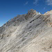 Beim Abstieg erpähte ich eine mögliche Anstiegslinie auf das Marchanthorn - links absteigend um den Gipfelsockel herum, dann steil aufwärts zum Grat.