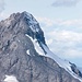 Gipfelbereich Gross Ruchen – die Flanke mit dem Schnee kam mir zum Glück bei dessen Besteigung nicht so steil vor wie sie hier im Bild erscheint.