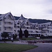 Nach drei Zeltnächten muss ein Luxus-Hotel in Balestrand am Sognefjord sein.