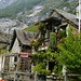 Die hübschen Häuser von Cabioi - oberhalb der Kapelle die Rampe nach Alpe di Bedeia
