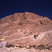 Die Festung von Masada, auf der sich nach dem jüdischen Aufstand gegen die römische Besatzung gegen 70 n. Chr. jüdische Rebellen verschanzten. Die Festung kann zu Fuß oder mit einer Seilbahn erreicht werden.