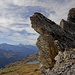 immer wieder faszinierend, der Kontrast zwischen Fels am Abbruch, Ebene des Tannensees - und Berner Alpen