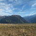 La Vallée de Chamonix. L'Aiguille Verte a mis son chapeau... c'est pas bon, ça