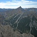 Vom Hauptgipfel zeigt sich die Namloser Wetterspitze recht eindrucksvoll.