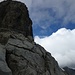 Über den NE-Grat zum Gipfelaufbau: aufziehende Quellwolken über dem Piz Mitgel