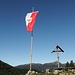 die Südtiroler Fahne weht im Wind