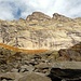 La Cima 2761 m e, alla sua destra, il Torrione 2751 m circa a forma di sfinge, visti da sud