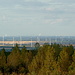 Aussicht zum benachbarten Tagebau Garzweiler II und den Industrieanlagen im Raum Krefeld.