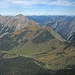 Falkengruppe und Gamsjoch; am rechten Bildrand steht die Falkenhütte, die von der Kühkarlspitze aus nicht trivial zu erreichen ist.