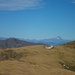 Un piccolo Monviso sbuca all' orizzonte ...