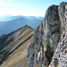 Einblick in die furchtbar grasige Fölzstein-Südwand (tatsächlich gibt es hier einige historische "Routen" - wohl eher für lebensmüde Gemsen als für Kletterer geeignet)