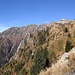 Ecco il nostro obbiettivo: la Cresta del Morisciolo. Da sinistra, la Cima d'Erbea Ovest, e le cime del Morisciolo, fino al Gügin