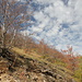 Unterwegs auf der Piste von Čemerno / Чемерно in Richtung Kalinovik / Калиновик - Zwischenstopp auf der Anfahrt zum Ausgangspunkt unserer Tour: Herrliches Wetter und eine wunderschöne, herbstliche Landschaft erwarten uns.