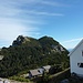 Traunsteinhütte, cirka 100 Meter höher liegt die Gmundner Hütte