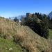 Der Gipfelgrat am Gross Aubrig. Blick vom Vorgipfel hinüber zum Ziel.