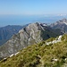 Blick über die Apuanischen Alpen zum Meer
