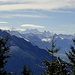 die Sicht ist formidabel: sogar der Mont Blanc ist zu erkennen - nebst Dents du Midi und Tour d'Aï