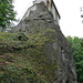 Ritterkapelle auf einem Felsen angelegt