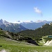 Blick Richtung Suden, ubers Val Padeon, mit Punta Nera-links, Monte Melmo und Civetta-mitte,Croda da Lago und Lastron di Formin-rechts im Bild.