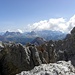 Ruckblick zur Rif.Laurenzi,2932m, mit Sextner Dolomiten im Hintergrund.