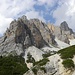  Mit Zoom wunderschonen Sudwande des Cresta Bianca und Cristallino d'Ampezzo(3008m),von Passo San Forcia ausgesehen.