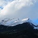 Die Calanda-Gruppe aus dem Rheintal, etwa von Zizers aus. Derzeit gibt es eine dünne, aber weitläufige Schneedecke oberhalb von etwa 1900 m.