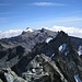 Blick vom Gipfel zum Pico Humboldt (4940 m) und Pico Bonplandt (rechts daneben)