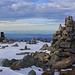 Foto von der zweiten Besteigung am 4./5.11.2012: <br /><br />Viele Steinmännchen stehen auf dem geräumigen Gipfel vom Furggengütsch (2196,9m).