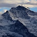 Foto von der zweiten Besteigung am 4./5.11.2012:<br /><br />Aussicht im Zoom der Kamera vom Furggengütsch (2196,9m) auf die Jungfrau (4158,2m).