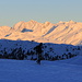 Schneeschuhläufer und Alpenglühen I