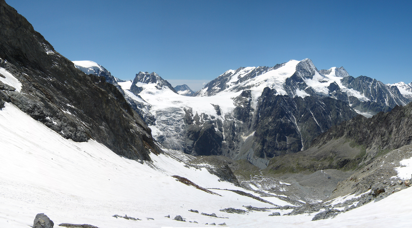 Panorama vom Glacier de Bertol zum Startpunkt der... [hikr.org]