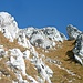 Typisches Aufstiegsgelände beim Anstieg in der Südflanke des Bäralplkopfs; Vorsicht vor Steinschlag durch Gämsen!